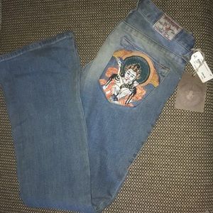RARE EMBROIDERED TRUE RELIGION JEANS